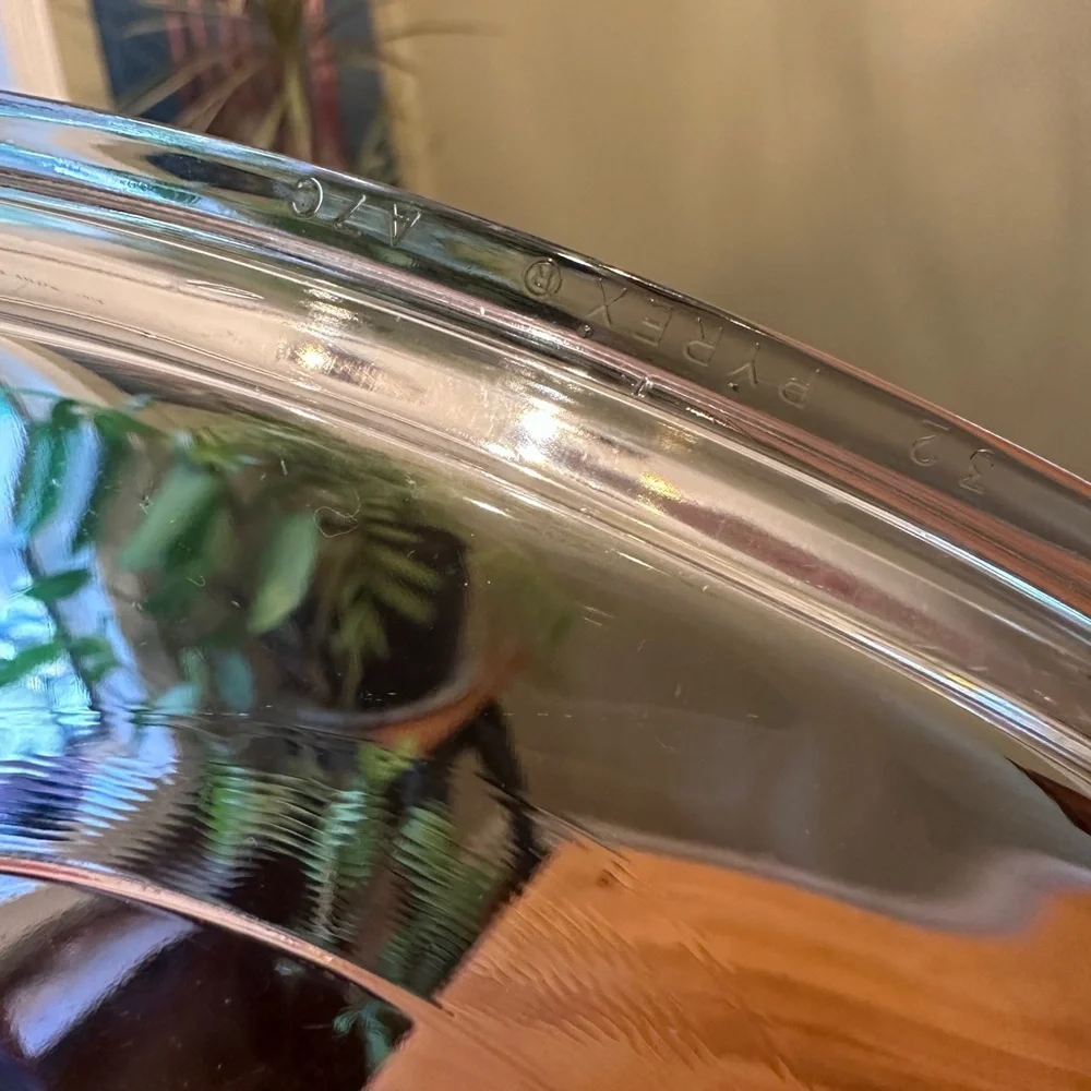 Vintage CorningWare dish 1 3/4 quart casserole dish from the 